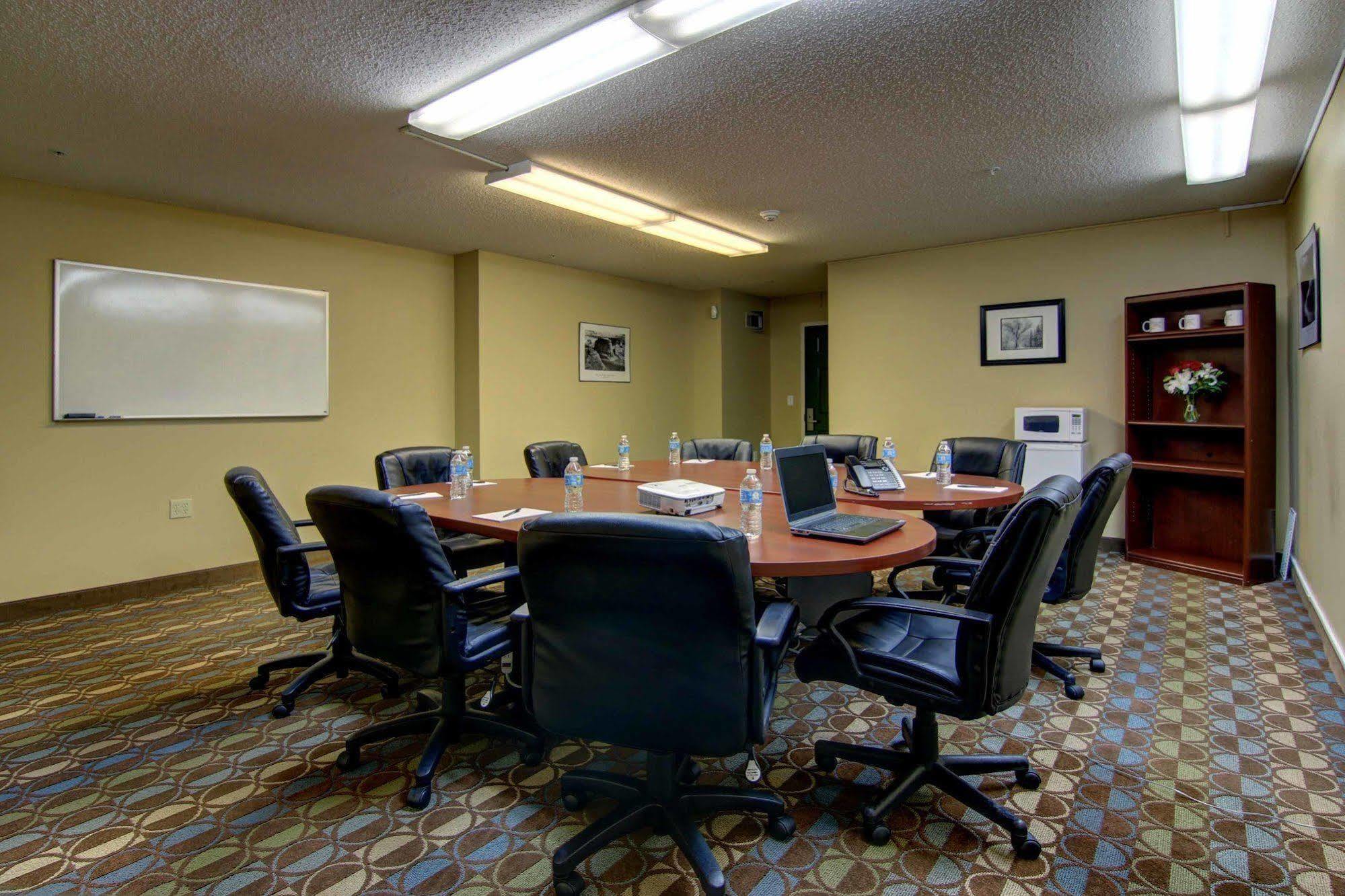 Intown Suites Extended Stay Marietta Ga - Roswell Rd 外观 照片